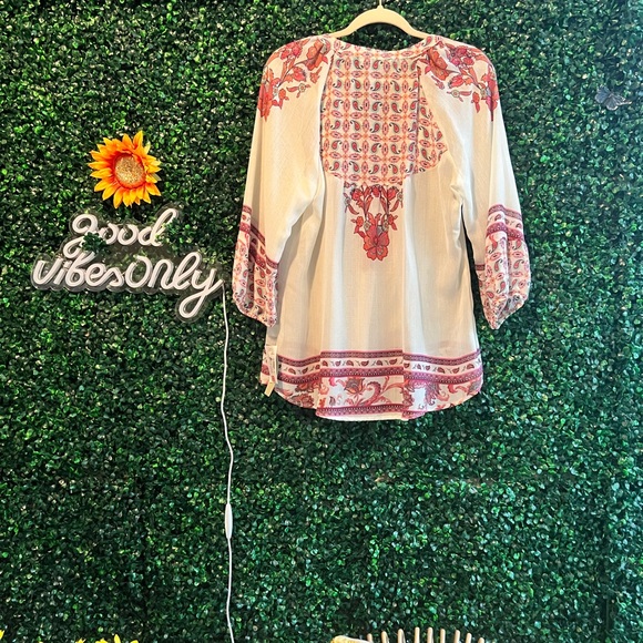 Figueroa Flower Blouse White Rayon/Polyester 3/4 Sleeve Boho Design White - Picture 5 of 8